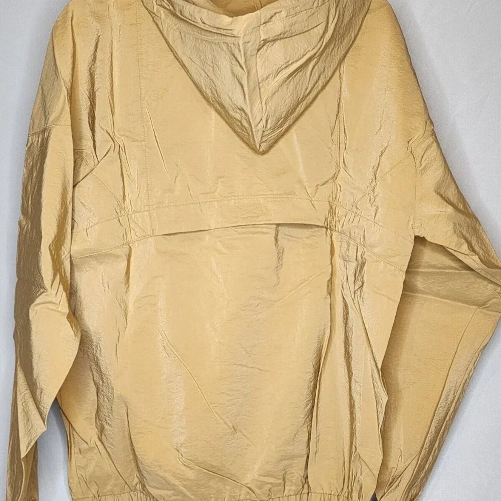 Champion Men's 1/3 Zip Pullover Windbreaker Jacket - Picture 3 of 4